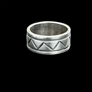 Vintage Taxco Mexico hand stamped sterling silver ring